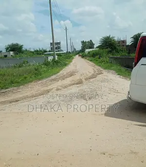 On 30ft Road, 3 Katha Lake Facing South at Sector-25