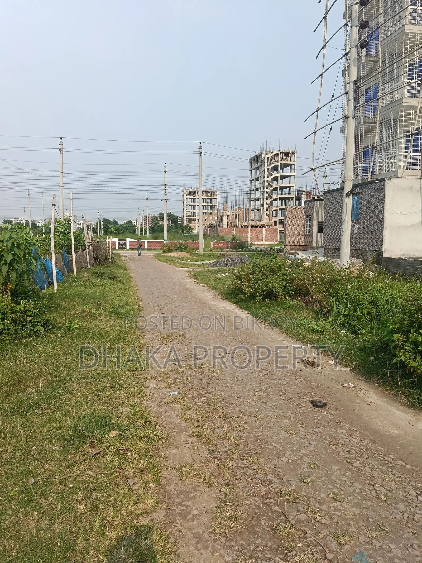 Metro Station 3 Katha South at Sector-17/F.