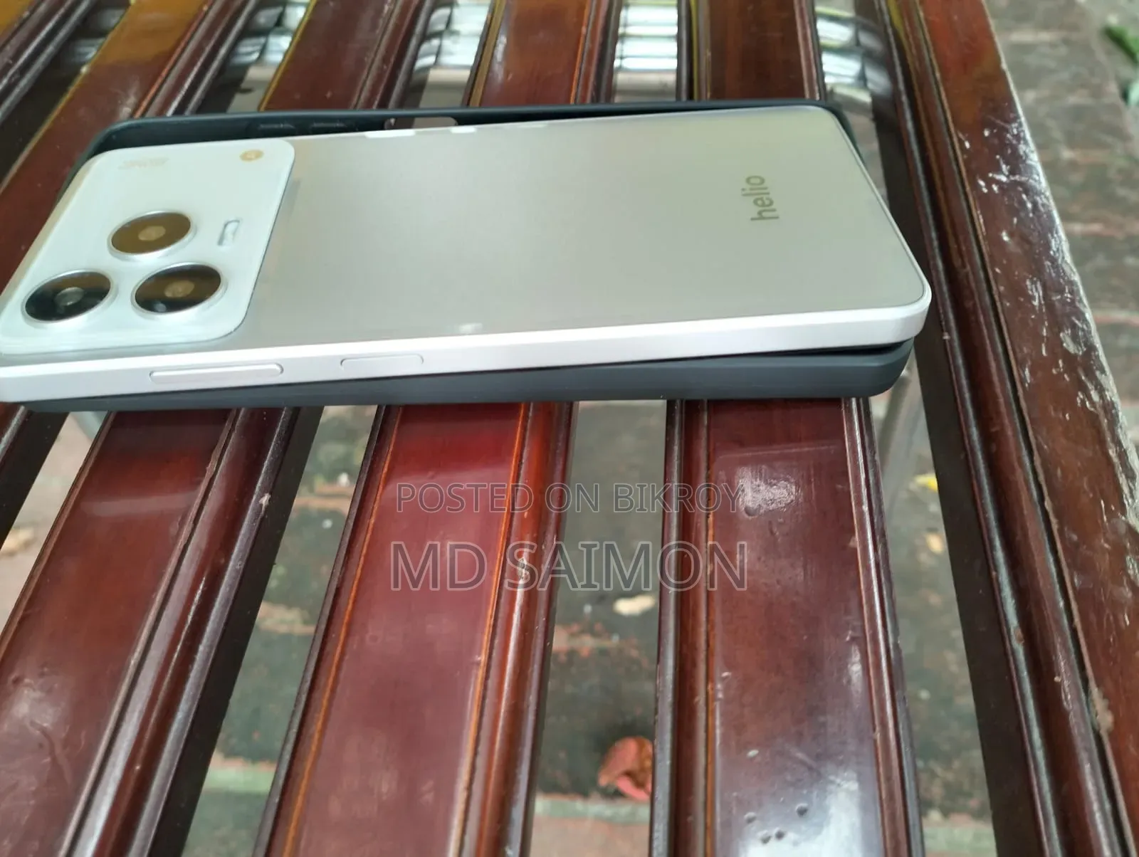 New Helio 128 GB White