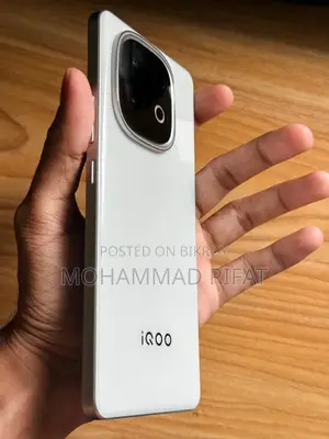 iQOO 256 GB White