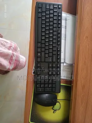 Desktop Computer Lenovo 8GB Intel Core I5 HDD+SSD 128GB