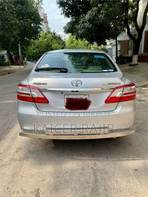 Toyota Premio 1.5 Front-Wheel Drive 2010 Silver