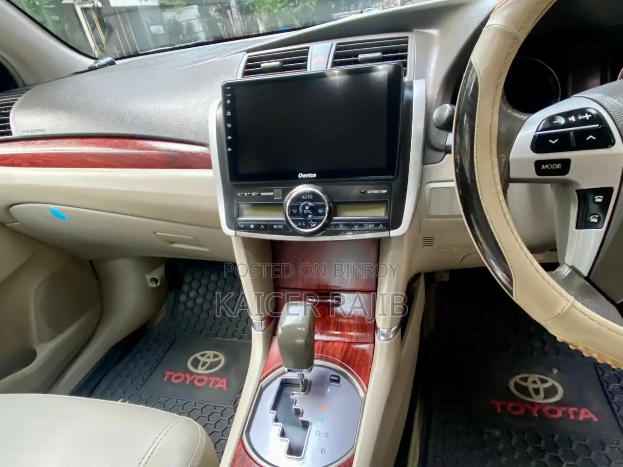 Toyota Premio 1.5 Front-Wheel Drive 2010 Silver