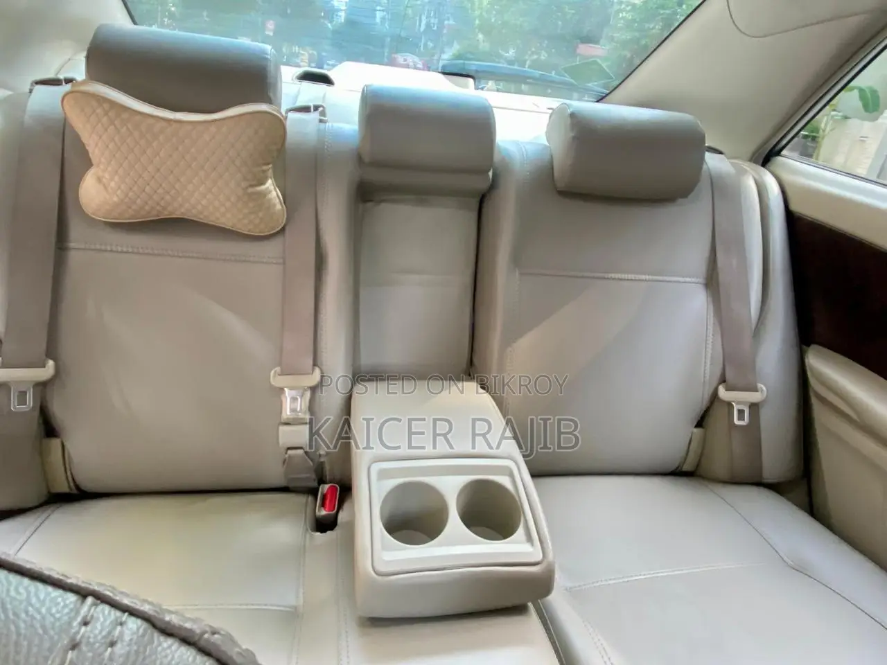 Toyota Premio 1.5 Front-Wheel Drive 2010 Silver