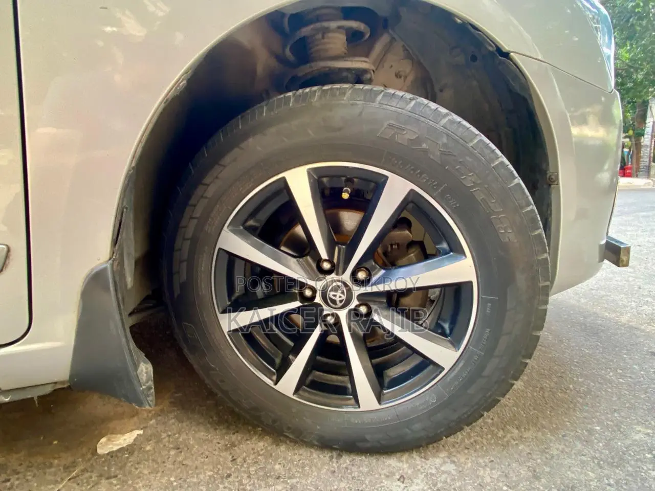 Toyota Premio 1.5 Front-Wheel Drive 2010 Silver