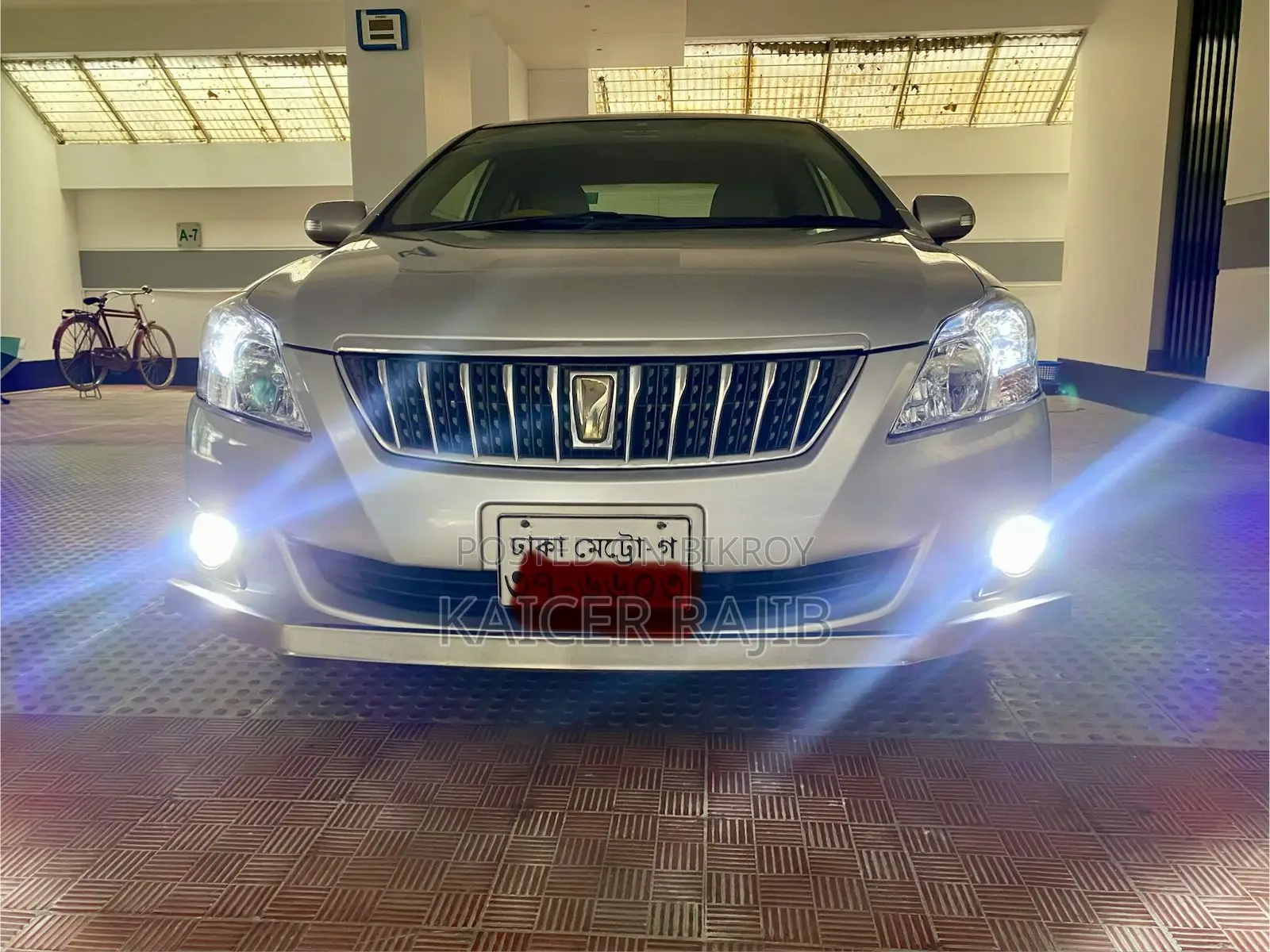 Toyota Premio 1.5 Front-Wheel Drive 2010 Silver