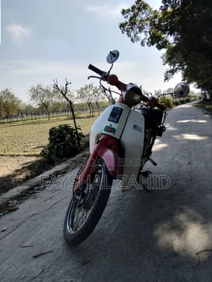 Honda Super Hawk ২০০২ রেড