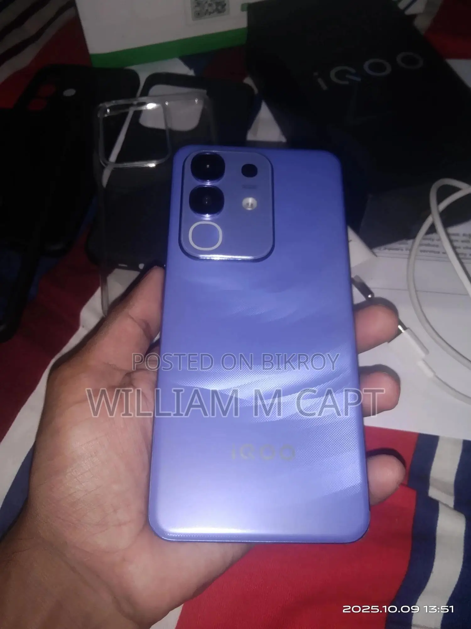 iQOO 128 GB Blue