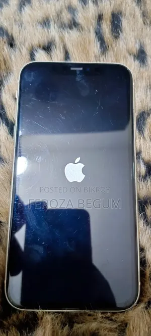 Apple iPhone 11 64 GB White