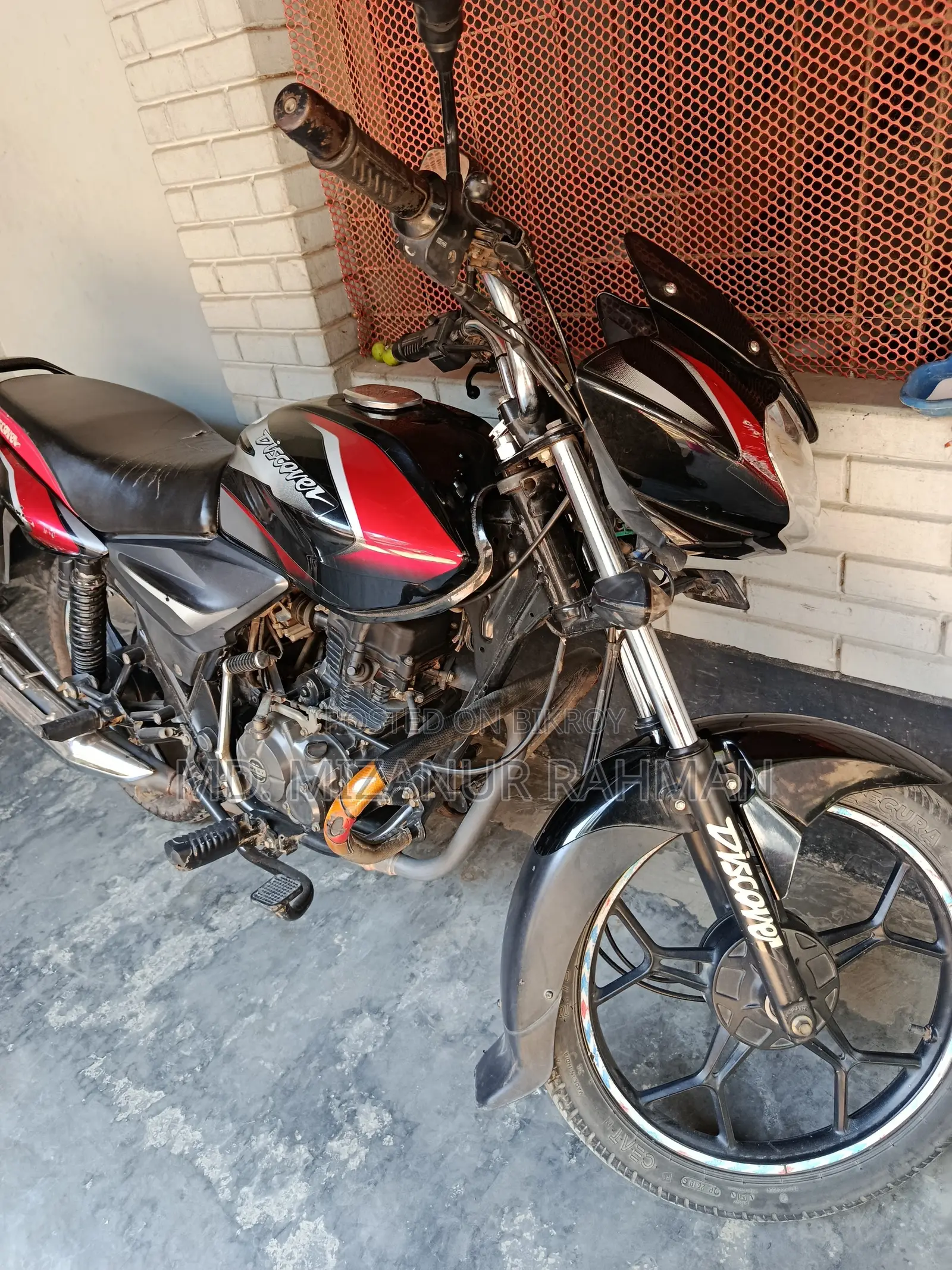 Bajaj Discover 125 2019 Black