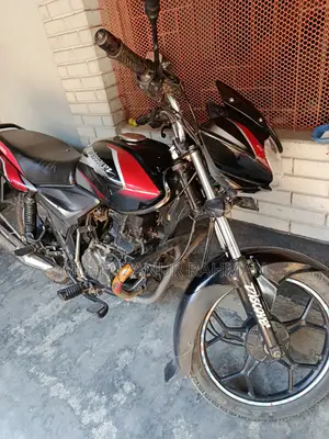 Bajaj Discover 125 2019 Black