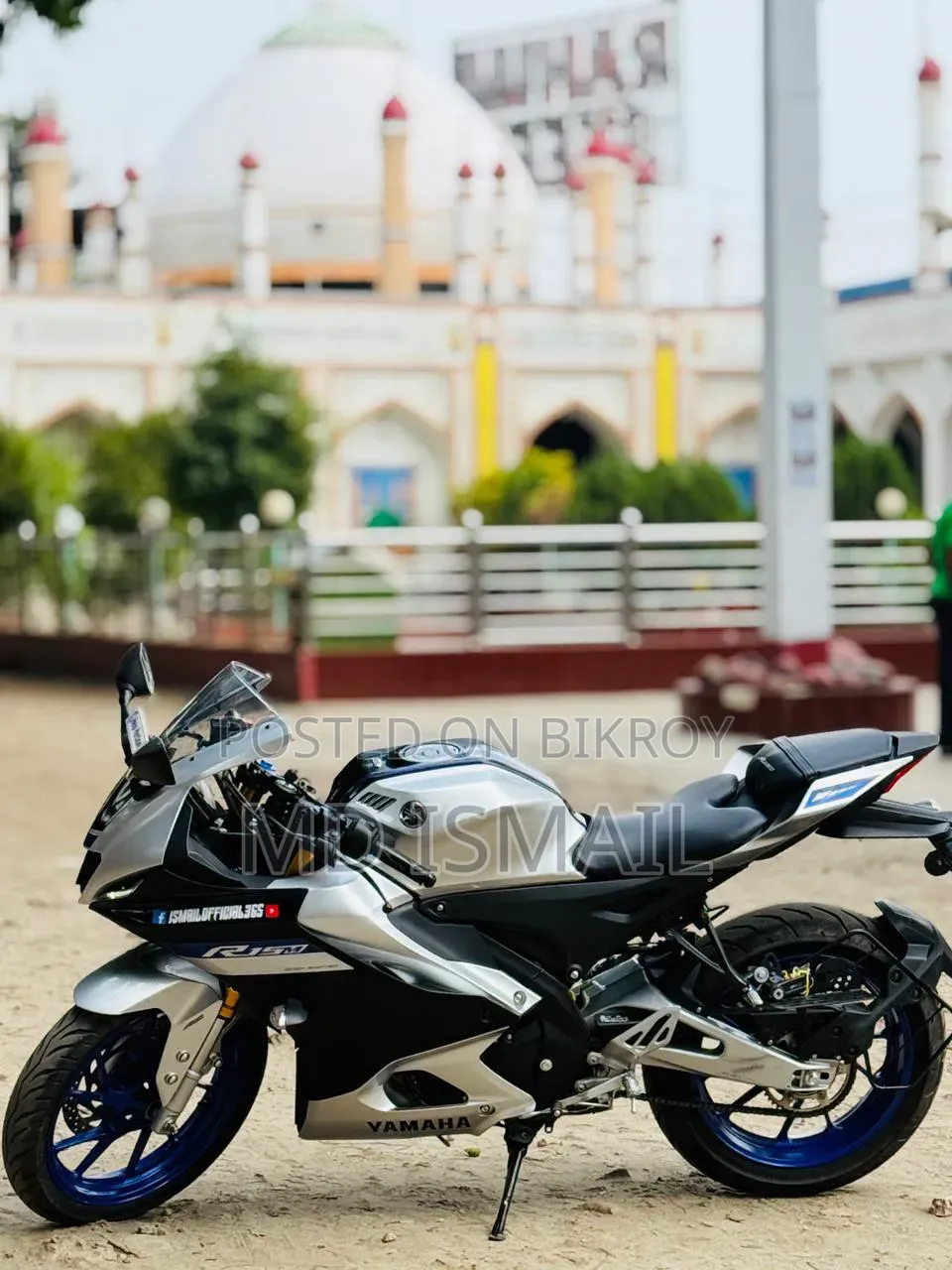 Yamaha 2025 Silver