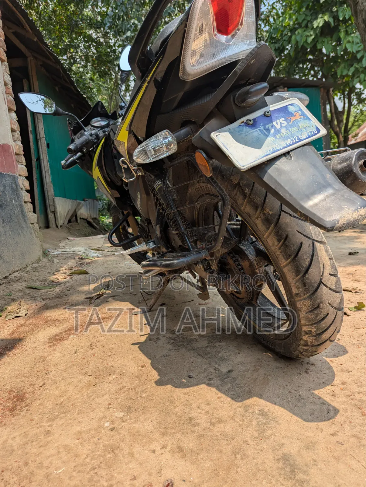 TVS Apache RTR 160 2V 2025 Green