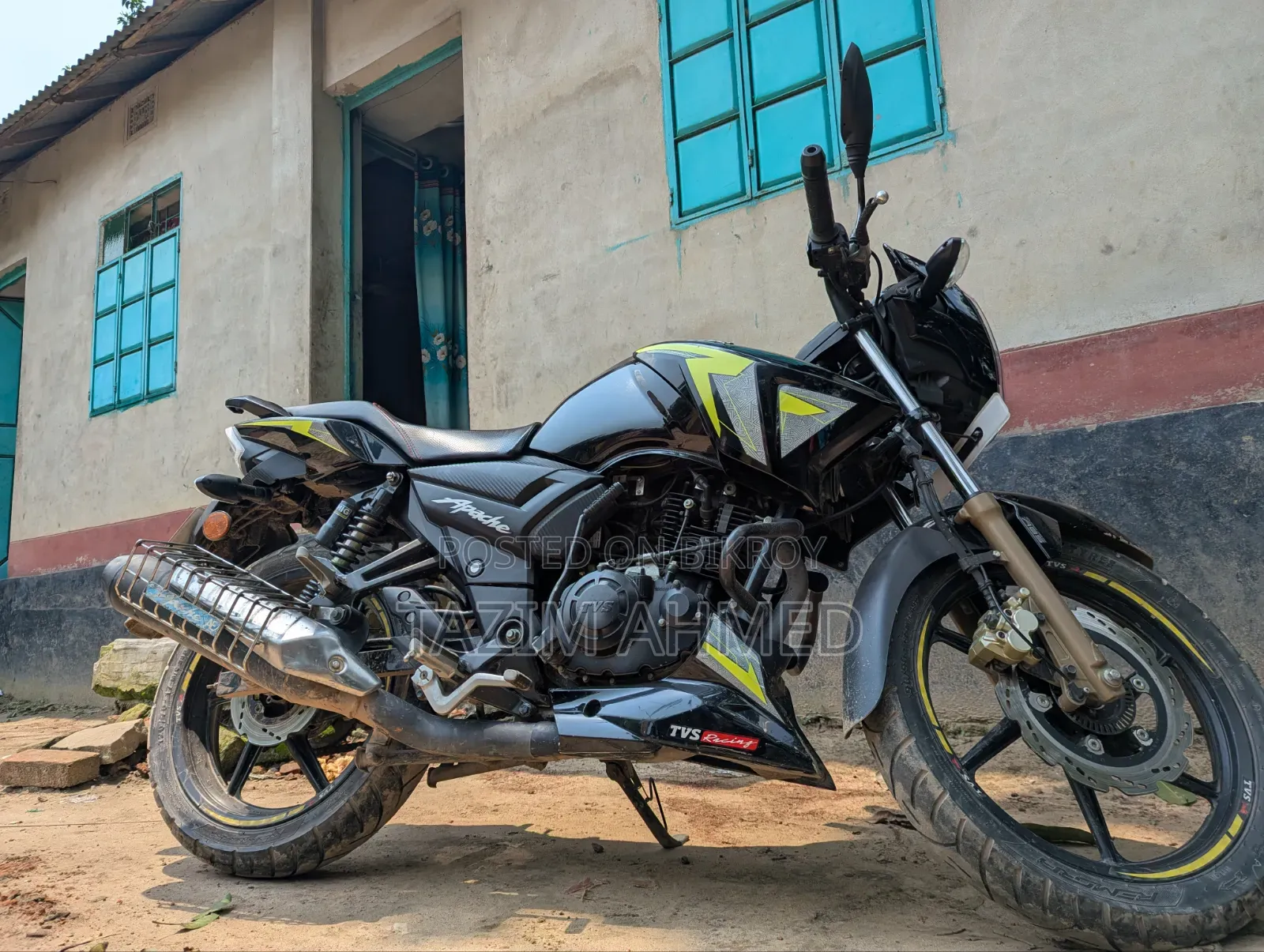 TVS Apache RTR 160 2V 2025 Green