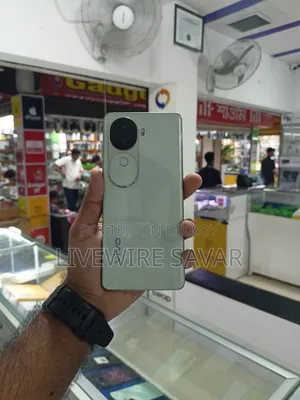 Vivo V40e 256 GB Green