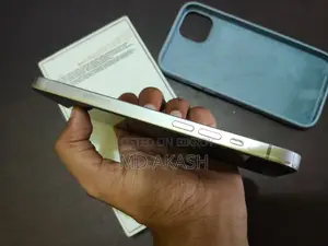 অ্যাপল আইফোন ১৪ প্লাস ১২৮ জিবি সাদা