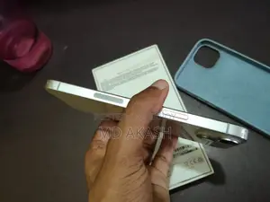 অ্যাপল আইফোন ১৪ প্লাস ১২৮ জিবি সাদা
