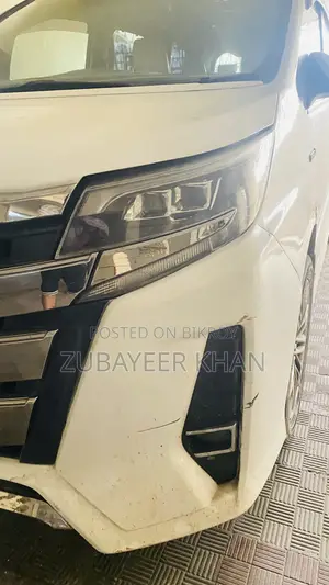 Toyota Noah 1.8 FWD Hybrid (7 Seater) 2018 Pearl