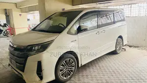 Toyota Noah 1.8 FWD Hybrid (7 Seater) 2018 Pearl