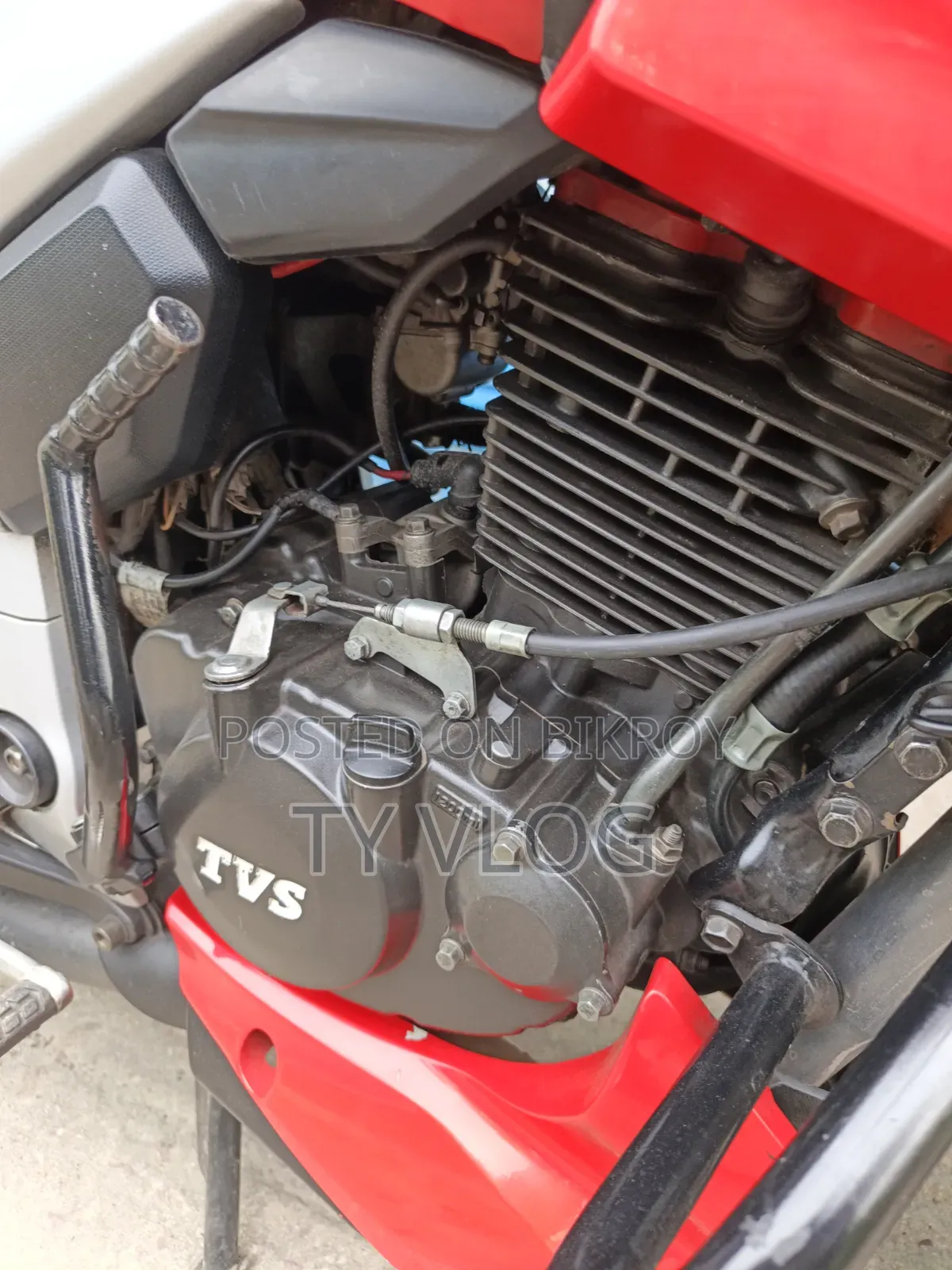 TVS Apache 160 4V 2020 Red