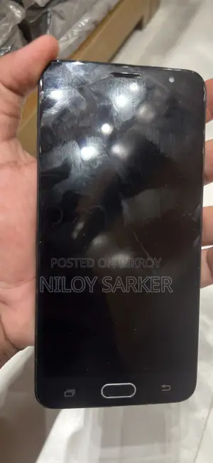 Samsung Galaxy J7 NXT 16 GB Black