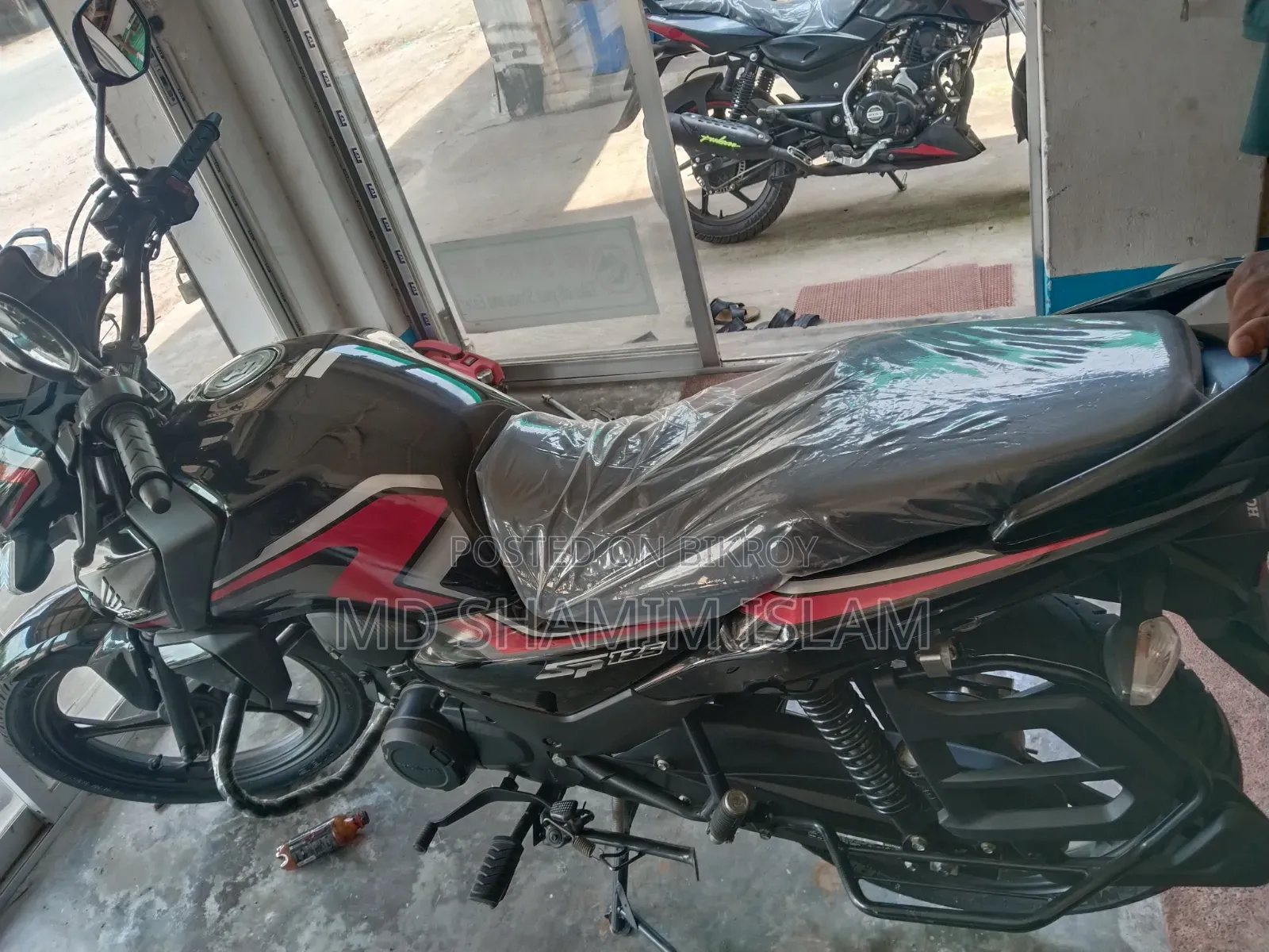 নিউ হোন্ডা সিবি ২০২৪ ব্ল্যাক
