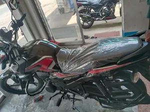 নিউ হোন্ডা সিবি ২০২৪ ব্ল্যাক
