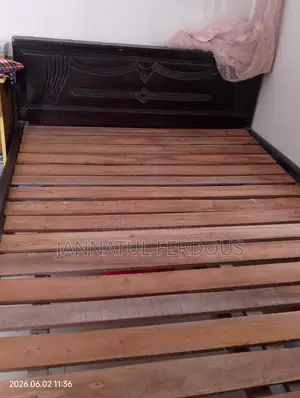 ইমার্জেন্সিতে একটি খাট বিক্রি হবে