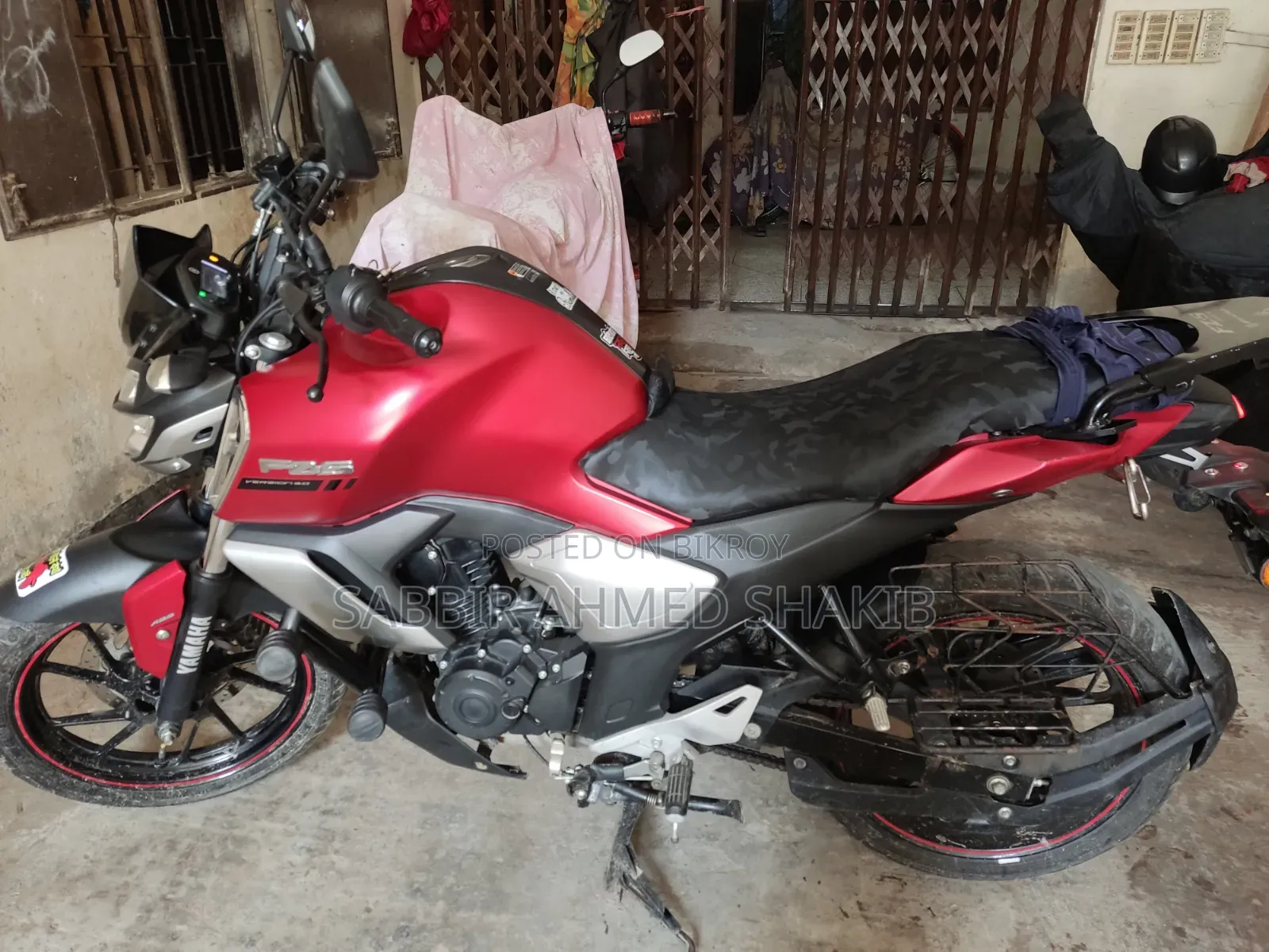 Yamaha FZ 2023 Red