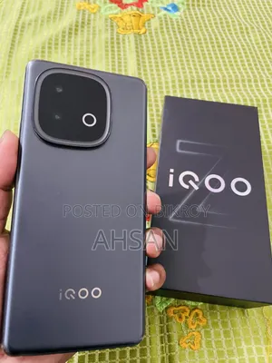 iQOO 256 GB Black