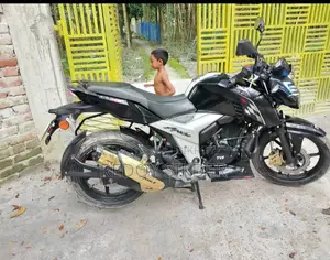 TVS Apache 160 4V 2022 Black