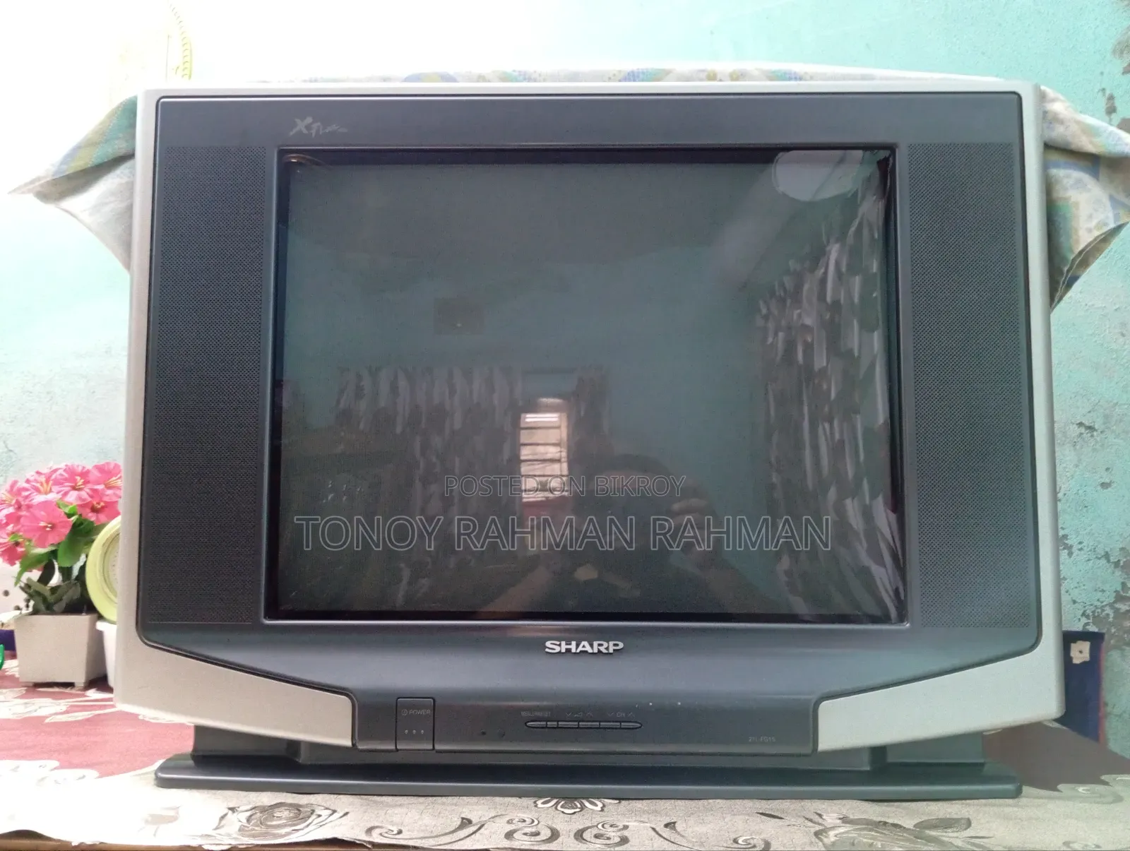 Sharp 21" Box TV