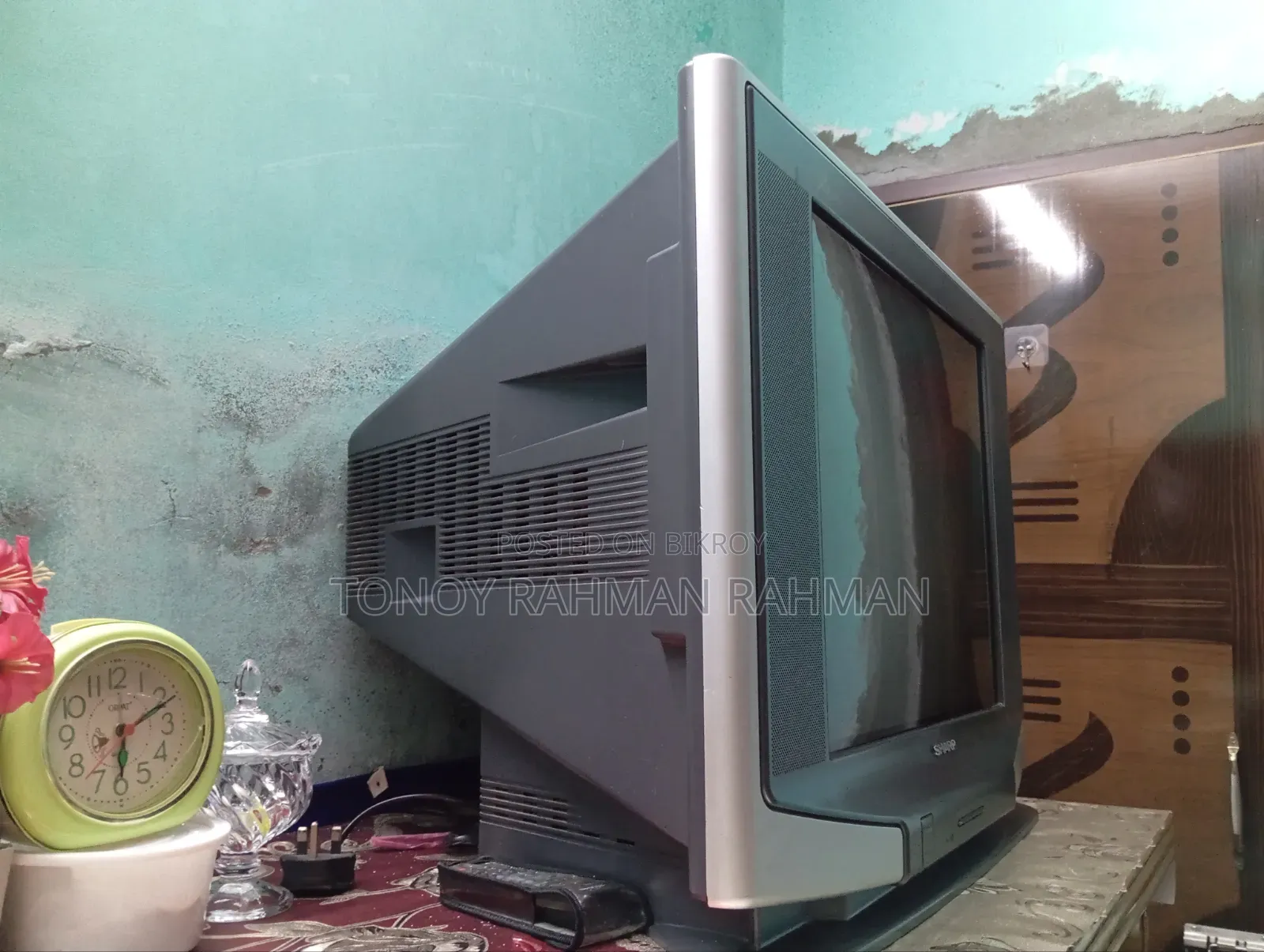 Sharp 21" Box TV