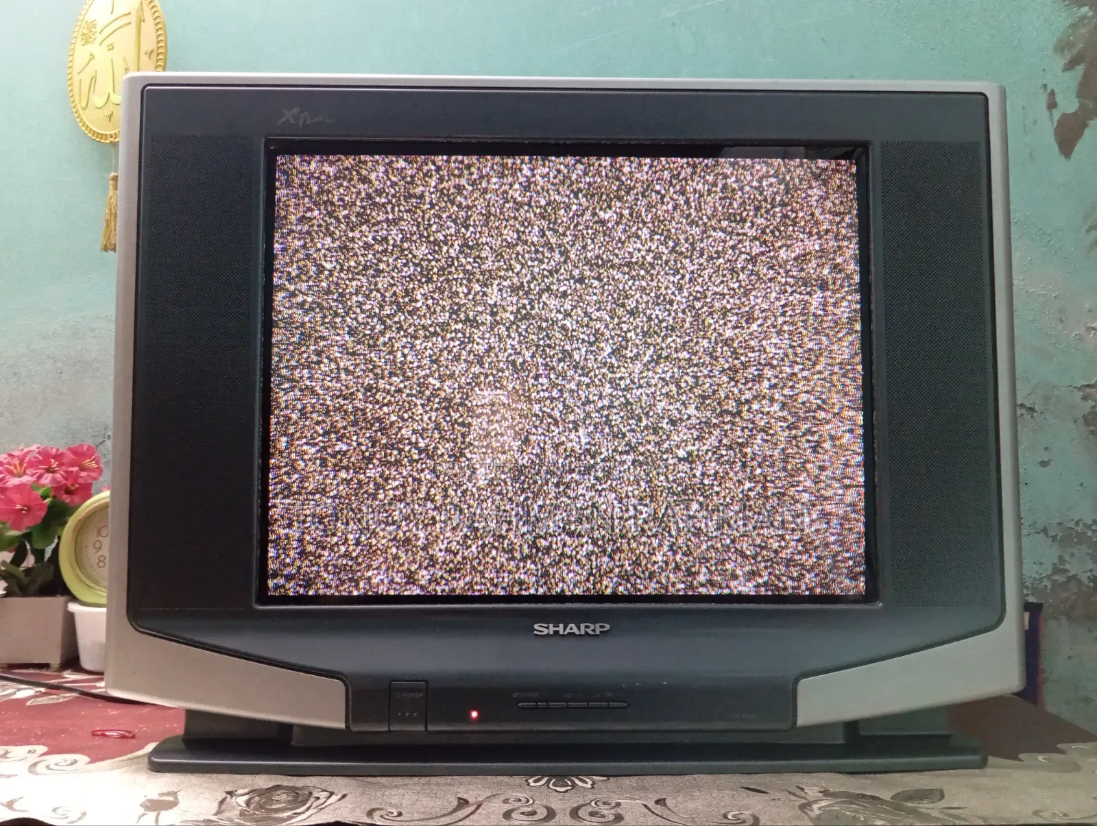 Sharp 21" Box TV