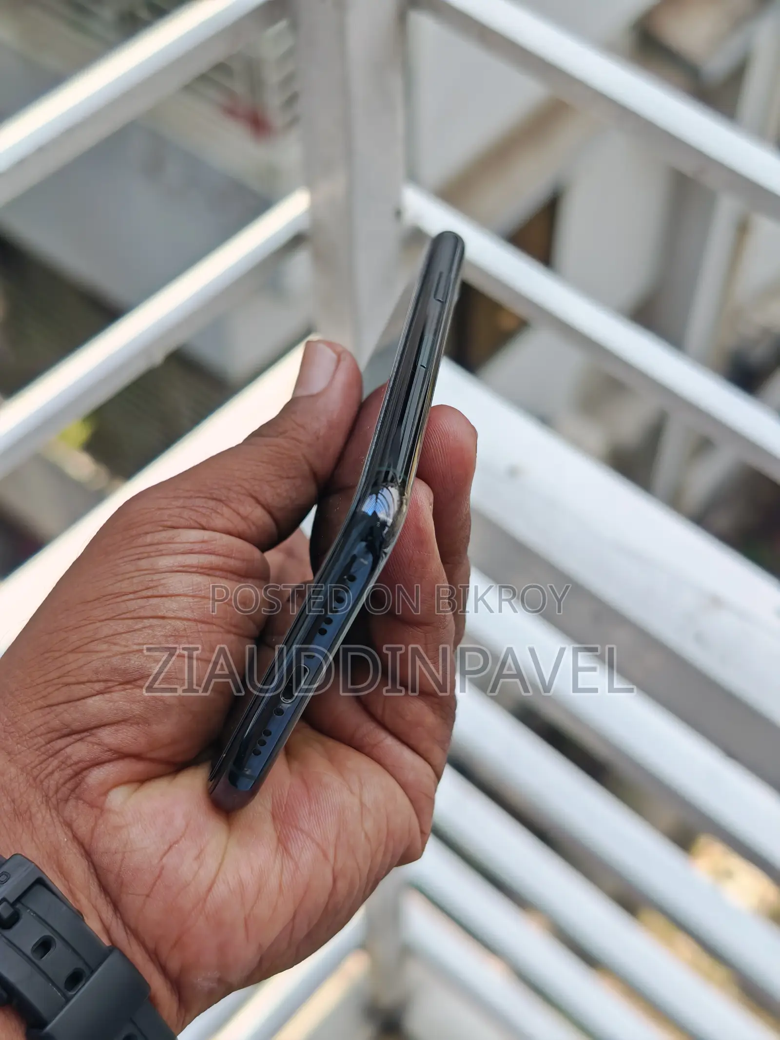 অ্যাপল আইফোন ১১ প্রো ২৫৬ জিবি সবুজ
