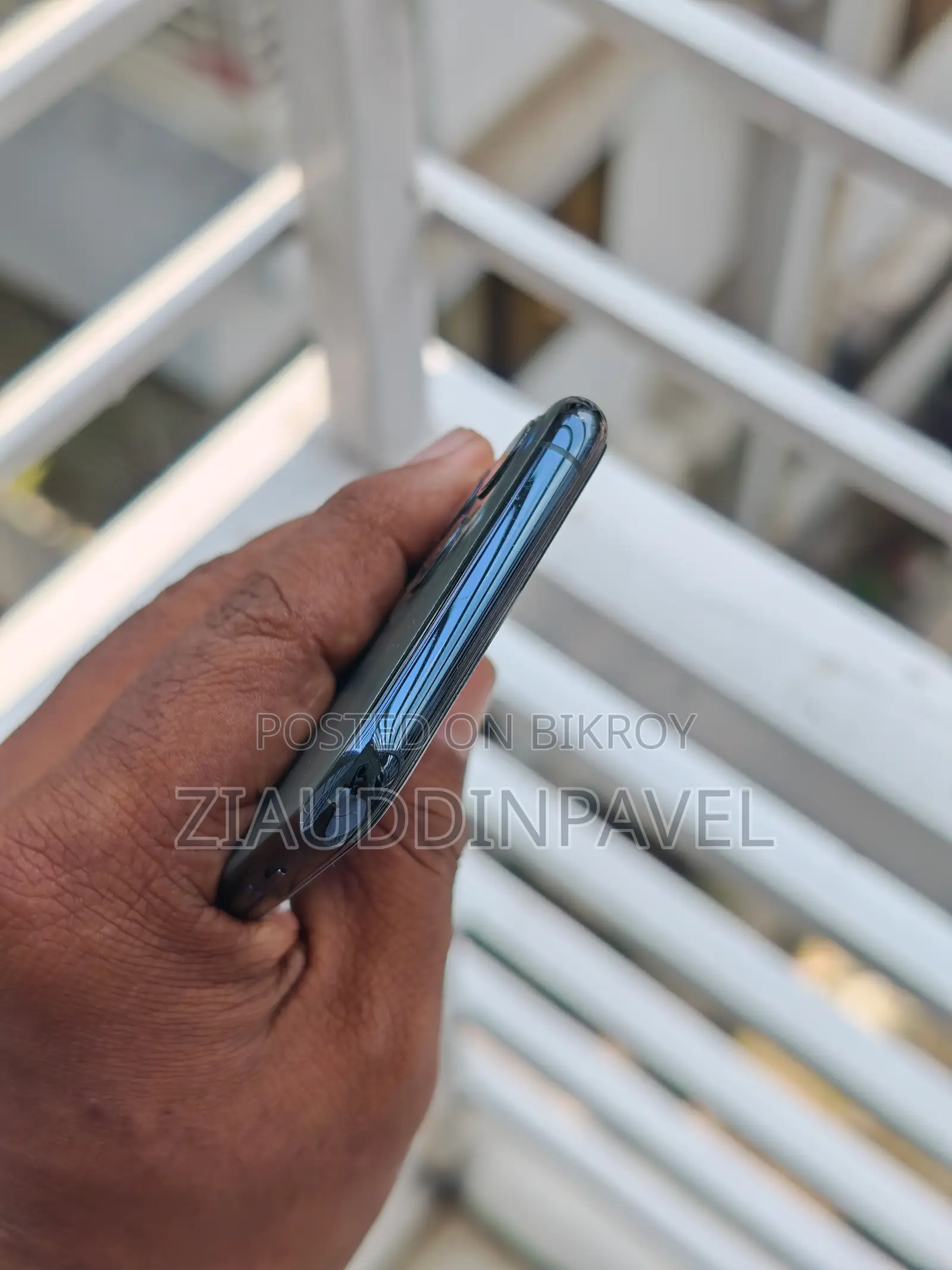 অ্যাপল আইফোন ১১ প্রো ২৫৬ জিবি সবুজ