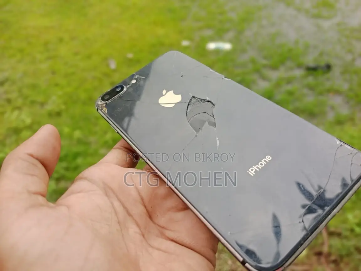 Apple iPhone 8 Plus 64 GB Black
