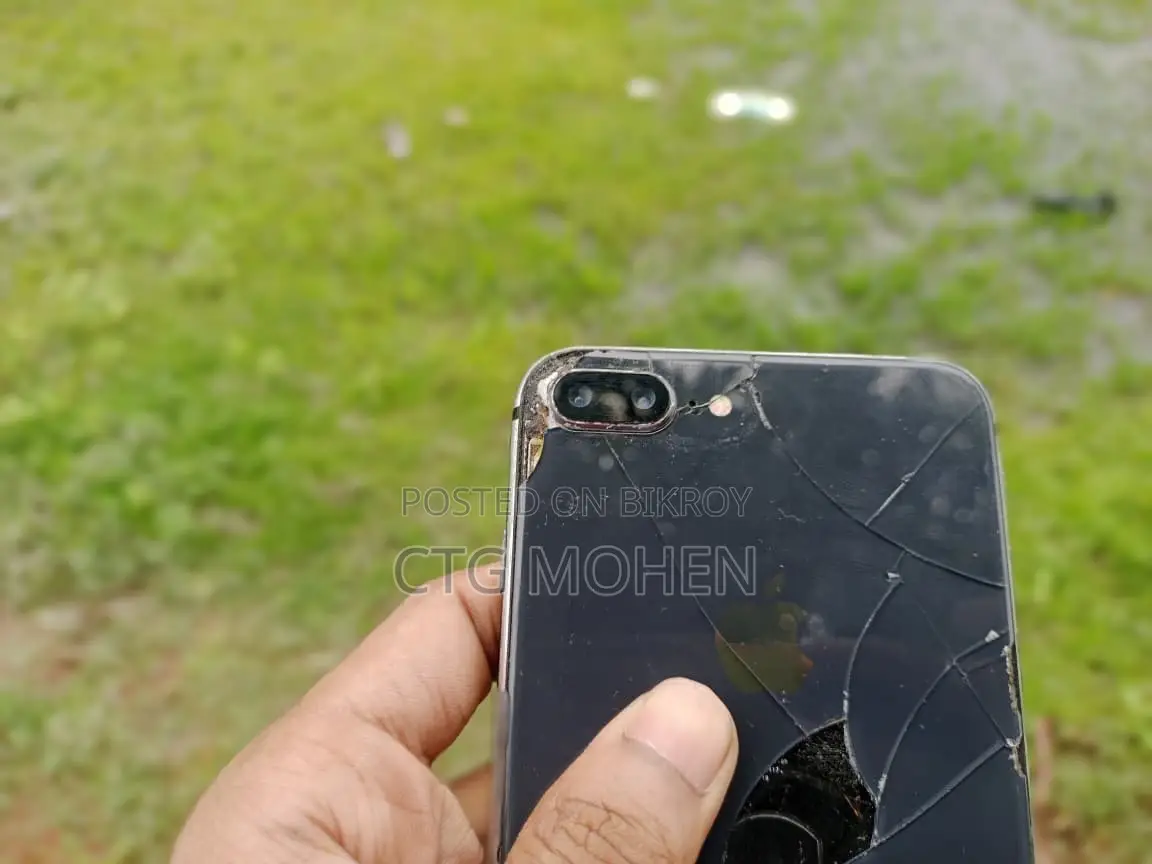 Apple iPhone 8 Plus 64 GB Black