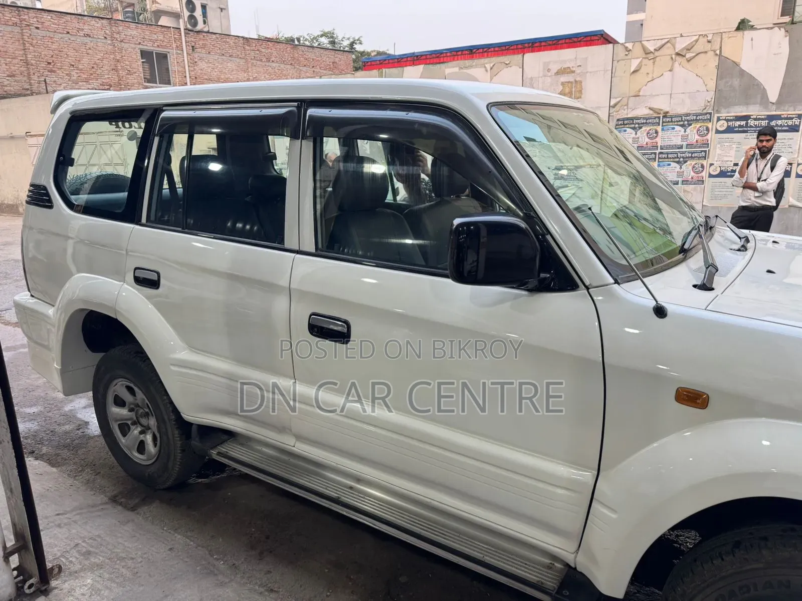Toyota Land Cruiser Prado 4.0 Petrol TX-L 2002 Pearl