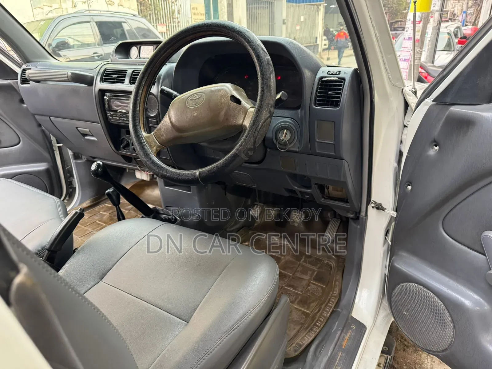 Toyota Land Cruiser Prado 4.0 Petrol TX-L 2002 Pearl