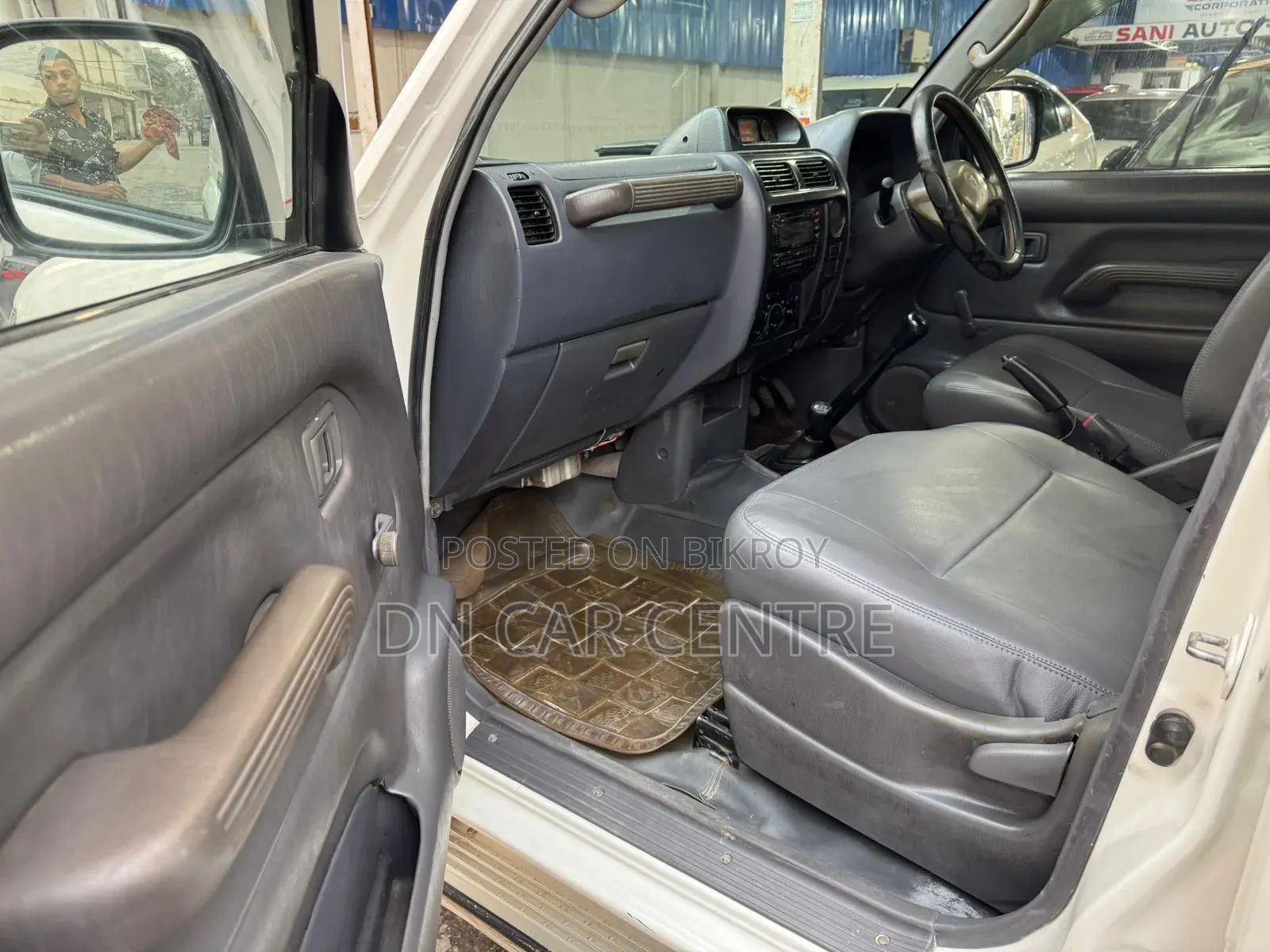 Toyota Land Cruiser Prado 4.0 Petrol TX-L 2002 Pearl
