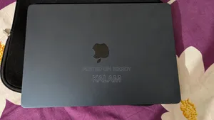 Laptop Apple MacBook Air 2022 M2 8GB Apple M2 SSD 256GB