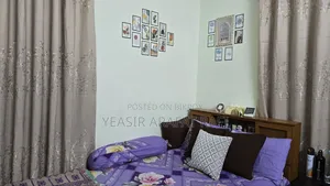 Bed 4/7 Solid Meheguni