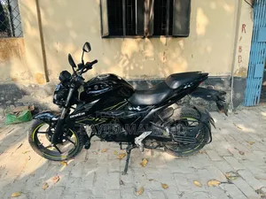 Suzuki 2023 Black