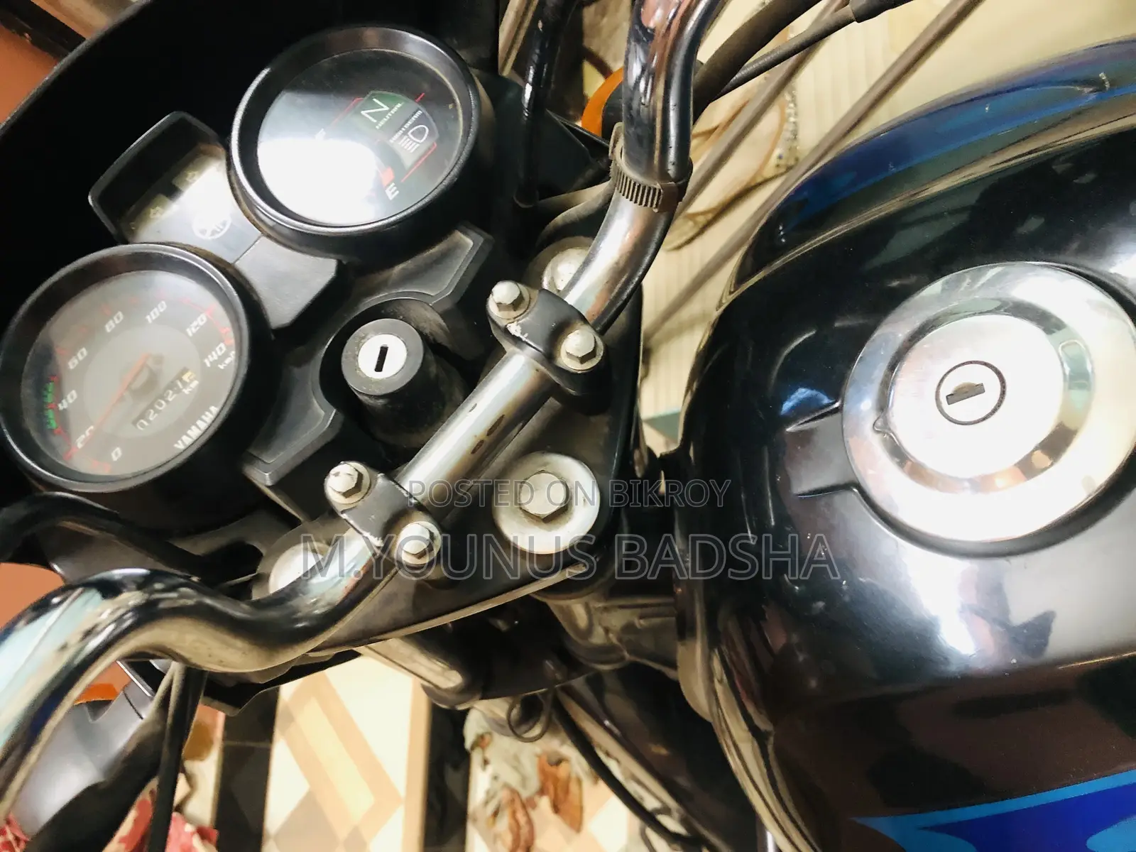 Yamaha 2011 Black