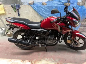 টিভিএস অ্যাপাচি আরটিআর ১৬০ ২ভি ২০১৪ রেড