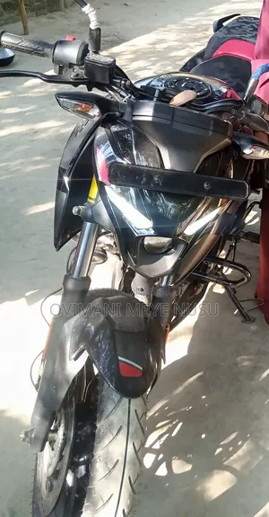 Bajaj Pulsar N160 2023 Black