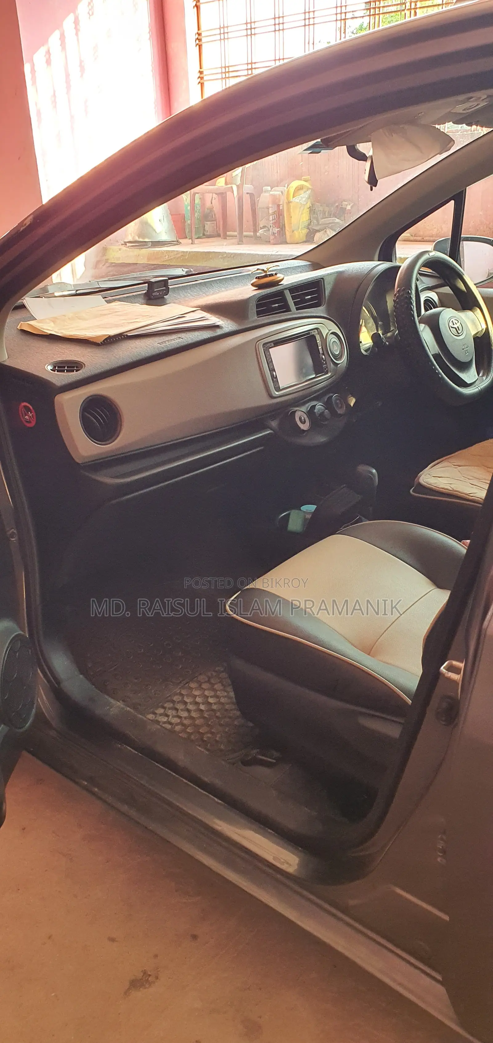 Toyota Vitz 2011 Gray