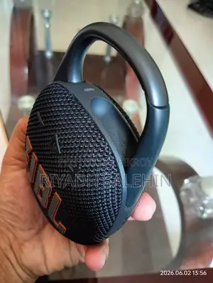 JBL Clip 5 Bluetooth Speaker