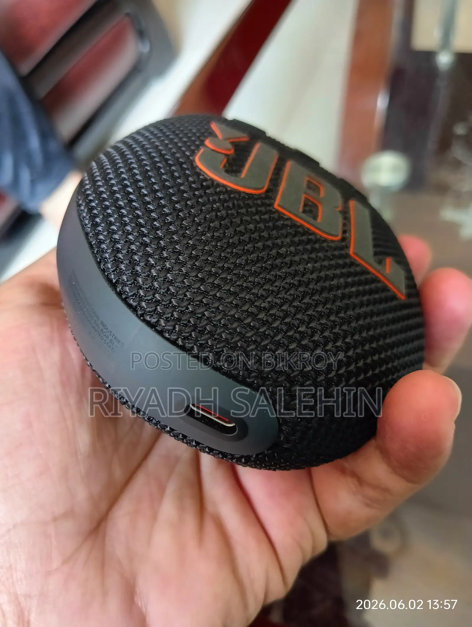 JBL Clip 5 Bluetooth Speaker